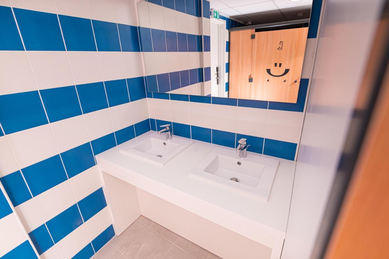 Hostel Le Hueb Toulon Eksteriør bilde